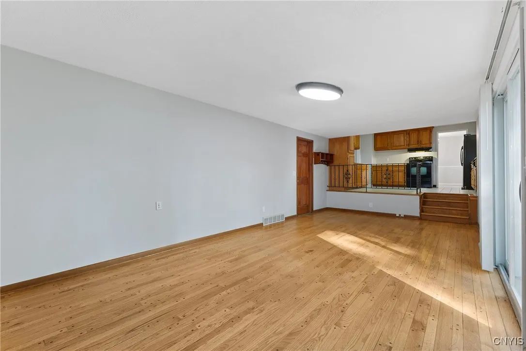 7728 Lemontree Lane, Clay, New York 13090, Clay, New York 13090, 4 Bedrooms Bedrooms, 8 Rooms Rooms,2 BathroomsBathrooms,Residential,Closed,7728 Lemontree Lane, Clay, New York 13090,0,S1635110