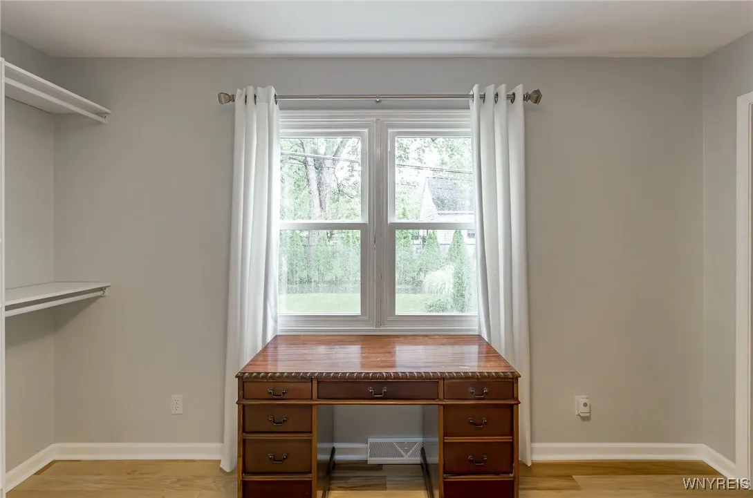 426 Burroughs Drive, Amherst, New York 14226, Amherst, New York 14226, 2 Bedrooms Bedrooms, 5 Rooms Rooms,1 BathroomBathrooms,Residential,For Sale,426 Burroughs Drive, Amherst, New York 14226,0,B1635731
