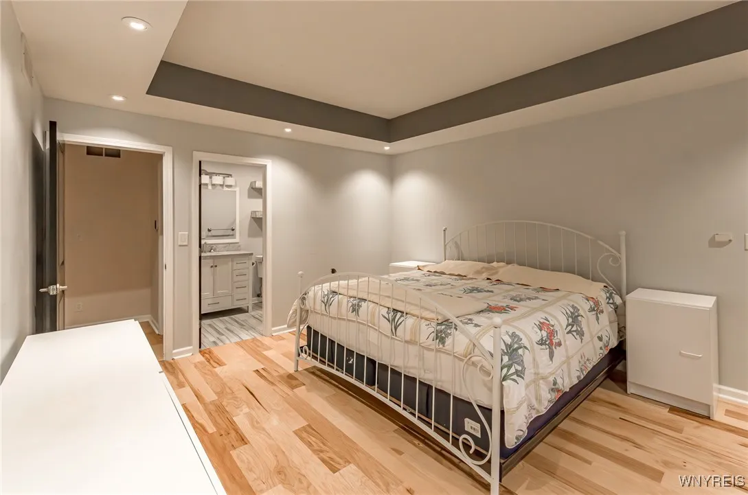 426 Burroughs Drive, Amherst, New York 14226, Amherst, New York 14226, 2 Bedrooms Bedrooms, 5 Rooms Rooms,1 BathroomBathrooms,Residential,For Sale,426 Burroughs Drive, Amherst, New York 14226,0,B1635731