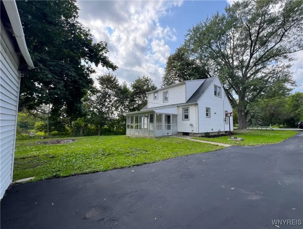 663 Creek Road, Attica, New York 14011, Attica, New York 14011, 3 Bedrooms Bedrooms, 8 Rooms Rooms,1 BathroomBathrooms,Residential,For Sale,663 Creek Road, Attica, New York 14011,0,B1636153