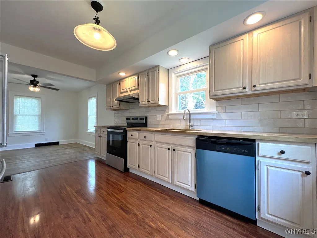 663 Creek Road, Attica, New York 14011, Attica, New York 14011, 3 Bedrooms Bedrooms, 8 Rooms Rooms,1 BathroomBathrooms,Residential,For Sale,663 Creek Road, Attica, New York 14011,0,B1636153