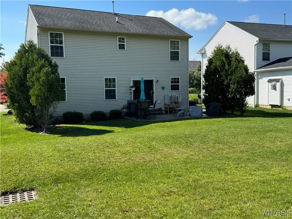 6105 Woodford Drive, Hamburg, New York 14085, Hamburg, New York 14085, 3 Bedrooms Bedrooms, 9 Rooms Rooms,2 BathroomsBathrooms,Residential,Closed,6105 Woodford Drive, Hamburg, New York 14085,0,B1636186