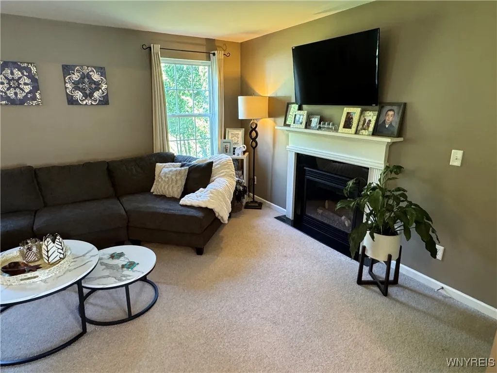 6105 Woodford Drive, Hamburg, New York 14085, Hamburg, New York 14085, 3 Bedrooms Bedrooms, 9 Rooms Rooms,2 BathroomsBathrooms,Residential,Closed,6105 Woodford Drive, Hamburg, New York 14085,0,B1636186
