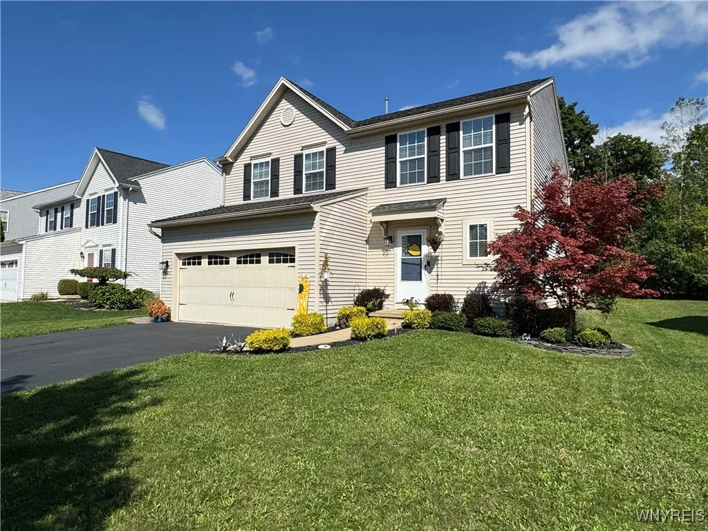 6105 Woodford Drive, Hamburg, New York 14085, Hamburg, New York 14085, 3 Bedrooms Bedrooms, 9 Rooms Rooms,2 BathroomsBathrooms,Residential,Closed,6105 Woodford Drive, Hamburg, New York 14085,0,B1636186