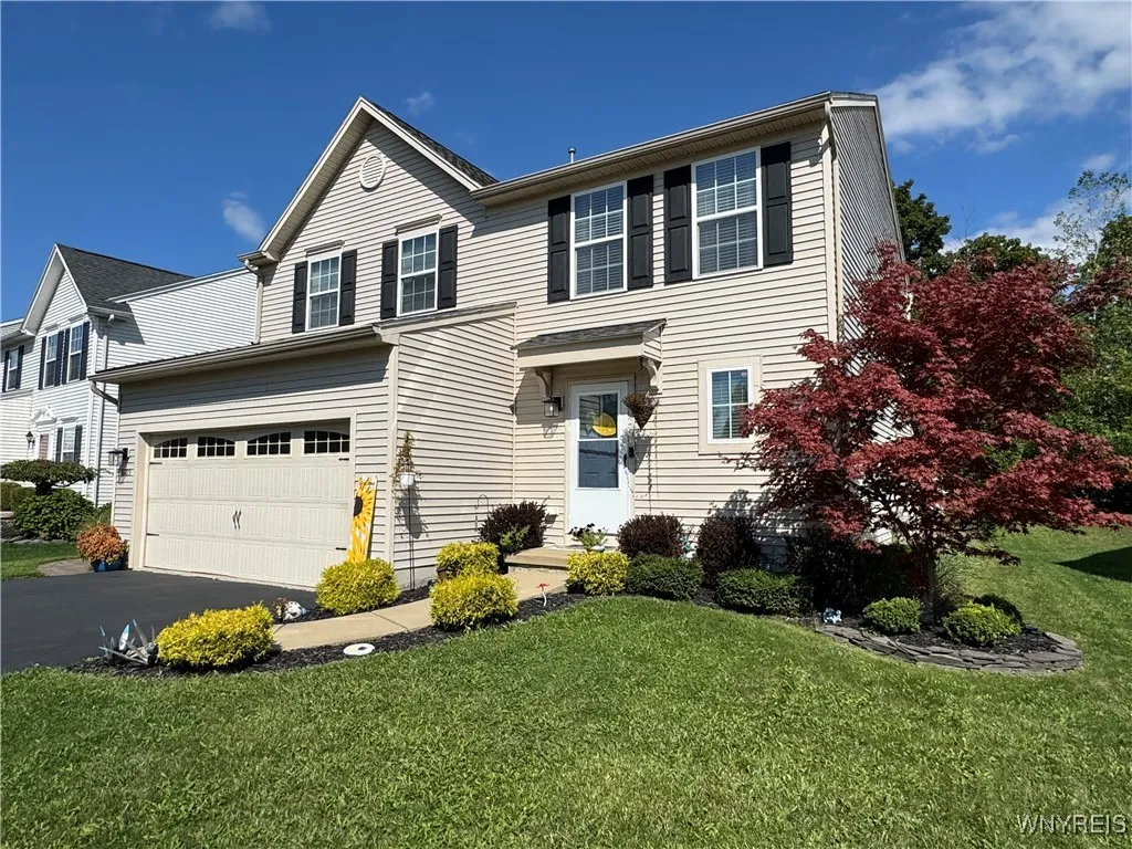 6105 Woodford Drive, Hamburg, New York 14085, Hamburg, New York 14085, 3 Bedrooms Bedrooms, 9 Rooms Rooms,2 BathroomsBathrooms,Residential,Closed,6105 Woodford Drive, Hamburg, New York 14085,0,B1636186
