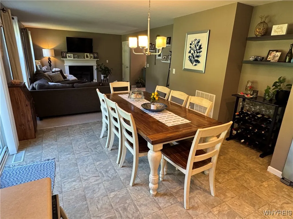 6105 Woodford Drive, Hamburg, New York 14085, Hamburg, New York 14085, 3 Bedrooms Bedrooms, 9 Rooms Rooms,2 BathroomsBathrooms,Residential,Closed,6105 Woodford Drive, Hamburg, New York 14085,0,B1636186