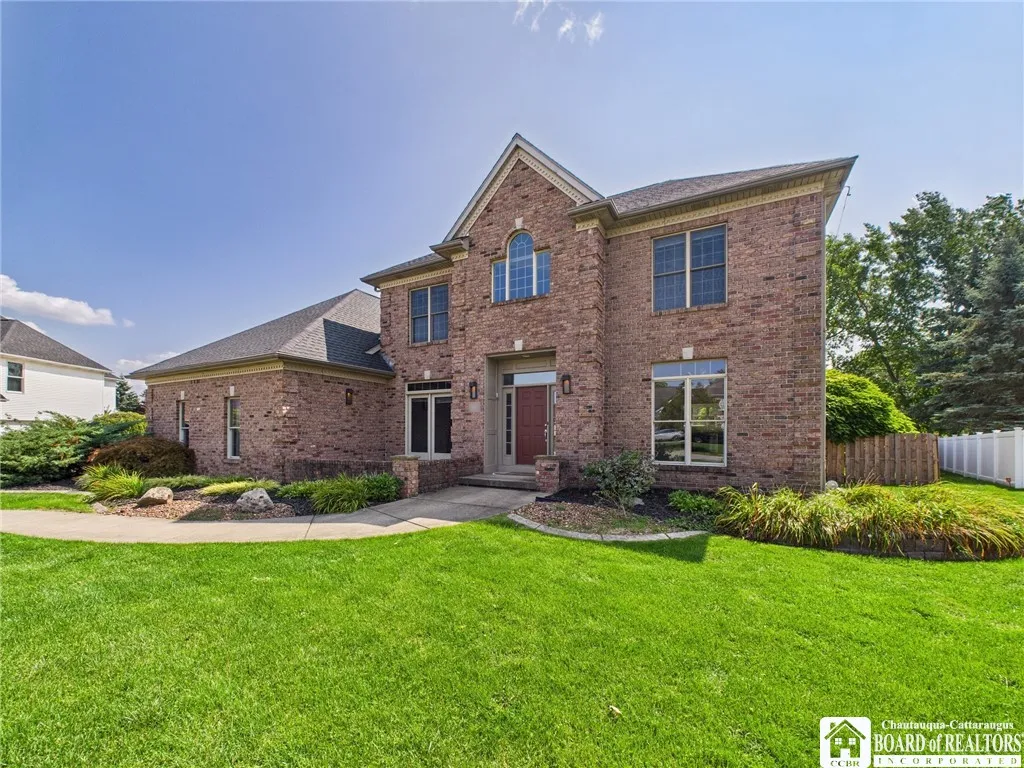 5319 Coyote Court, Clarence, New York 14221, Clarence, New York 14221, 4 Bedrooms Bedrooms, 9 Rooms Rooms,2 BathroomsBathrooms,Residential,Closed,5319 Coyote Court, Clarence, New York 14221,0,R1636063