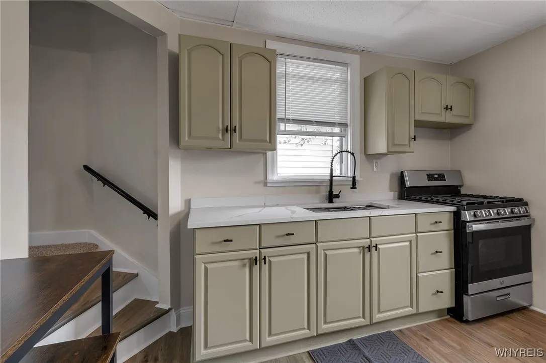 107 Stanley Street, Buffalo, New York 14206, Buffalo, New York 14206, 4 Bedrooms Bedrooms, 9 Rooms Rooms,1 BathroomBathrooms,Residential,Closed,107 Stanley Street, Buffalo, New York 14206,0,B1636002