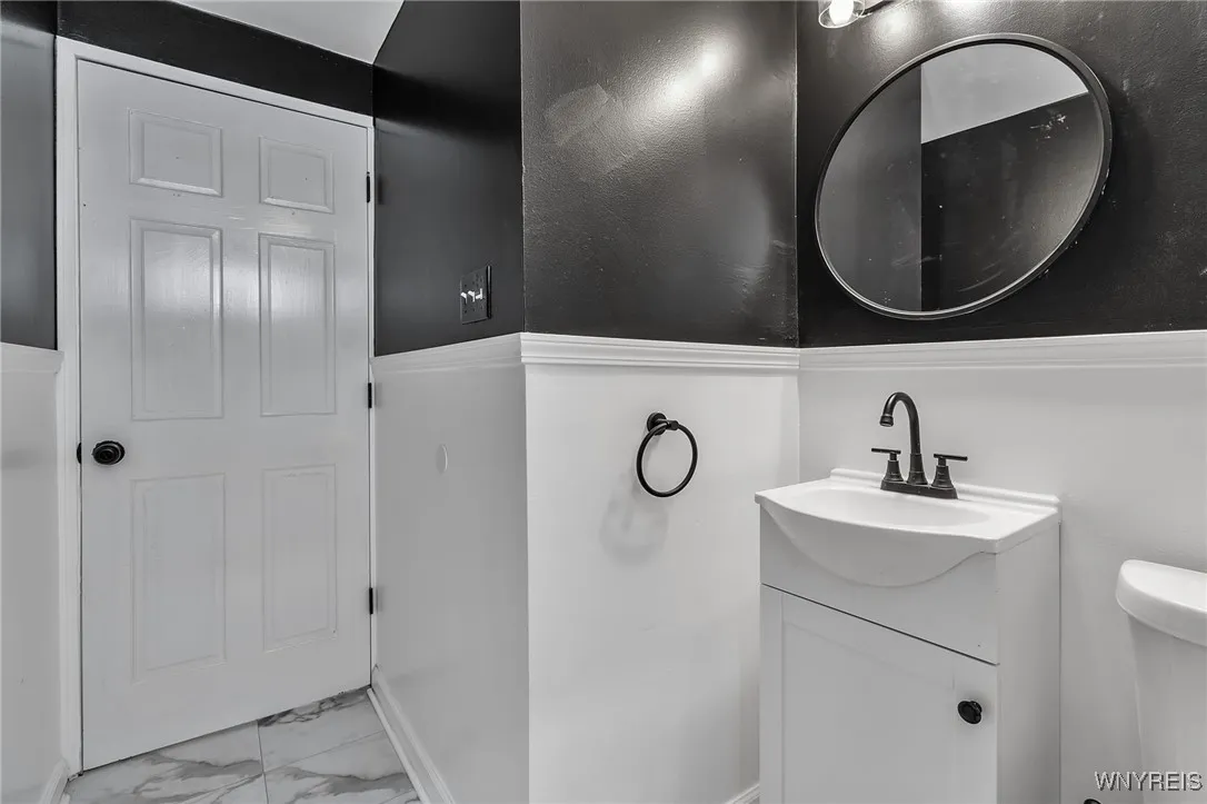 107 Stanley Street, Buffalo, New York 14206, Buffalo, New York 14206, 4 Bedrooms Bedrooms, 9 Rooms Rooms,1 BathroomBathrooms,Residential,Closed,107 Stanley Street, Buffalo, New York 14206,0,B1636002