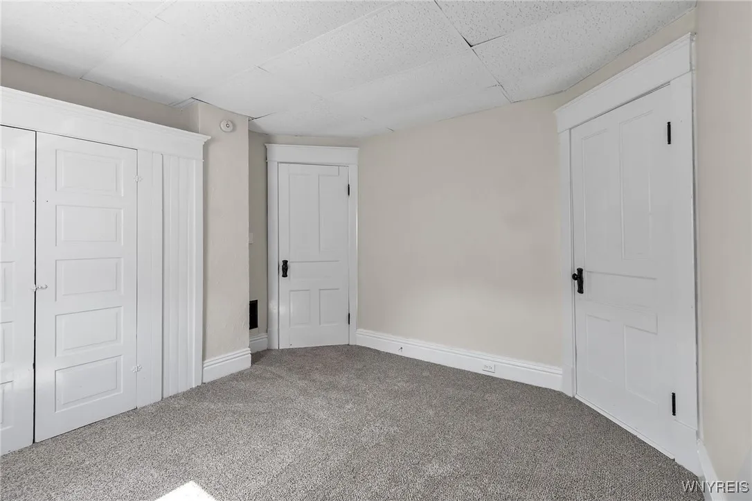 107 Stanley Street, Buffalo, New York 14206, Buffalo, New York 14206, 4 Bedrooms Bedrooms, 9 Rooms Rooms,1 BathroomBathrooms,Residential,Closed,107 Stanley Street, Buffalo, New York 14206,0,B1636002
