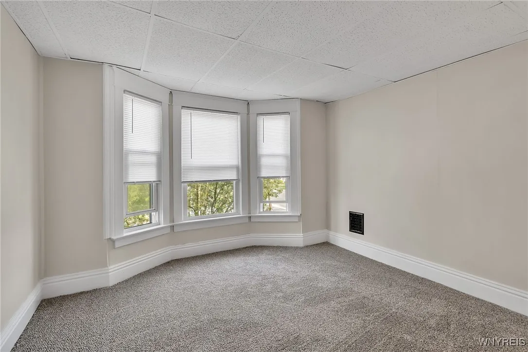 107 Stanley Street, Buffalo, New York 14206, Buffalo, New York 14206, 4 Bedrooms Bedrooms, 9 Rooms Rooms,1 BathroomBathrooms,Residential,Closed,107 Stanley Street, Buffalo, New York 14206,0,B1636002
