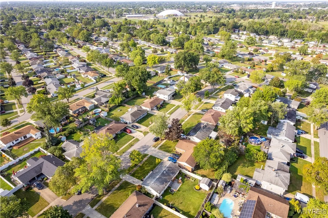 50 Woodmere Drive, Tonawanda, New York 14150, Tonawanda, New York 14150, 3 Bedrooms Bedrooms, 7 Rooms Rooms,1 BathroomBathrooms,Residential,For Sale,50 Woodmere Drive, Tonawanda, New York 14150,0,B1635660