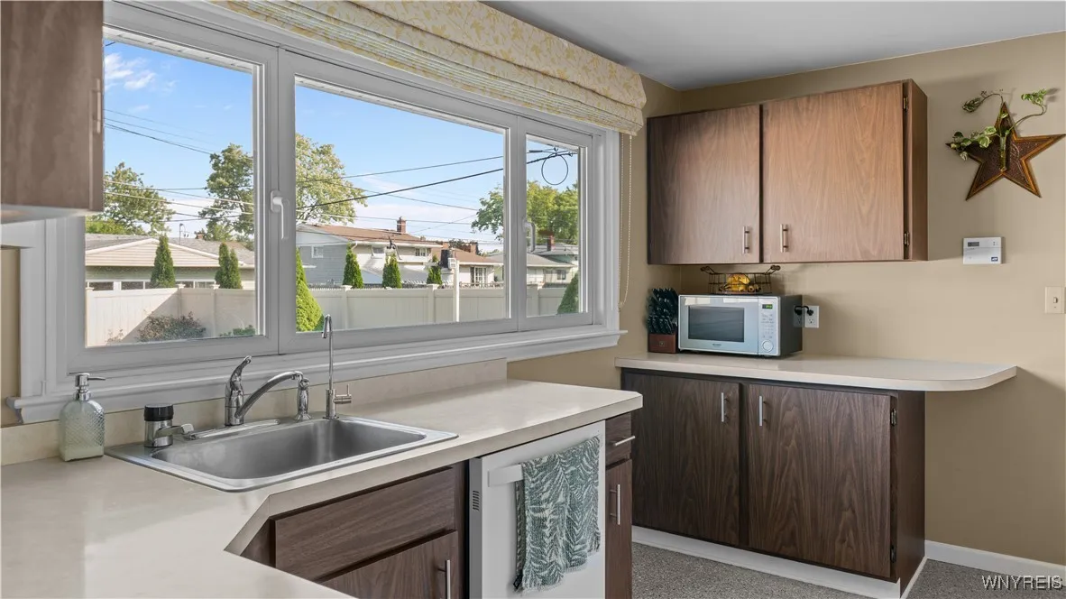 50 Woodmere Drive, Tonawanda, New York 14150, Tonawanda, New York 14150, 3 Bedrooms Bedrooms, 7 Rooms Rooms,1 BathroomBathrooms,Residential,For Sale,50 Woodmere Drive, Tonawanda, New York 14150,0,B1635660