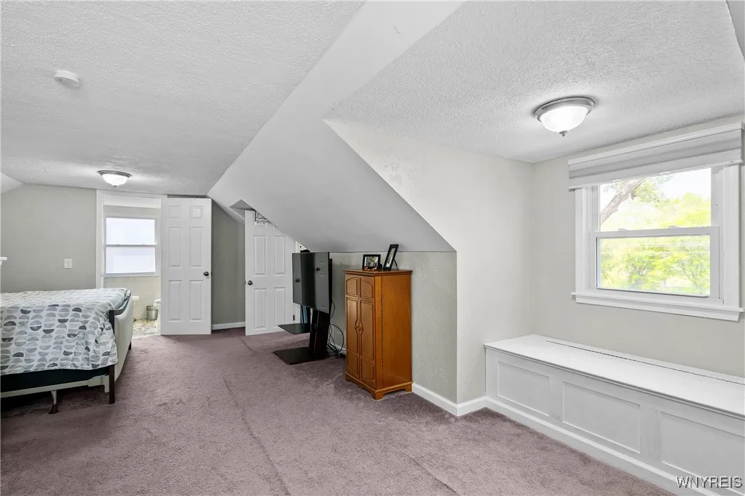 1306 Ellicott Creek Road, Tonawanda, New York 1415, Tonawanda, New York 14150, 3 Bedrooms Bedrooms, 5 Rooms Rooms,2 BathroomsBathrooms,Residential,For Sale,1306 Ellicott Creek Road, Tonawanda, New York 1415,0,B1635806