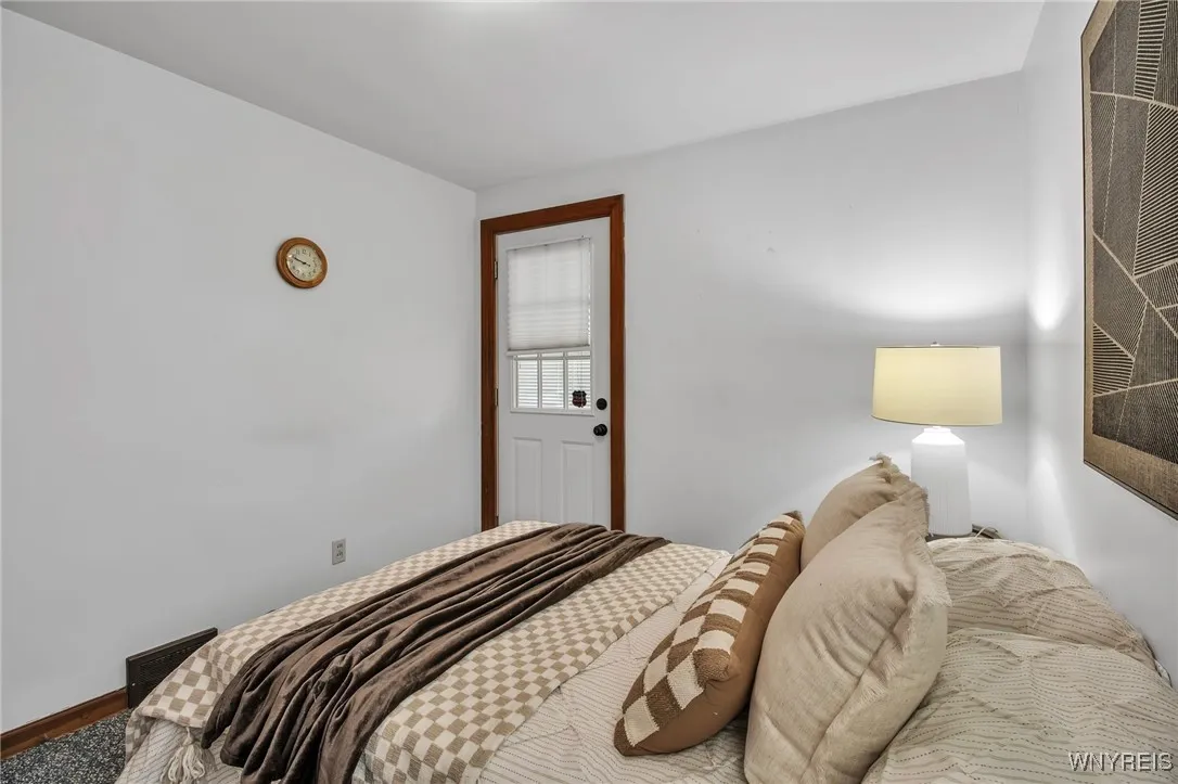 27 Adlon Place, Cheektowaga, New York 14225, Cheektowaga, New York 14225, 2 Bedrooms Bedrooms, 5 Rooms Rooms,1 BathroomBathrooms,Residential,For Sale,27 Adlon Place, Cheektowaga, New York 14225,0,B1634071
