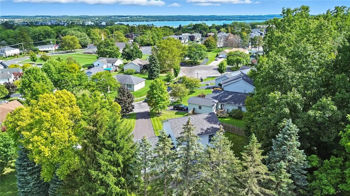 12 Calman Place, Canandaigua City, New York 14424, Canandaigua City, New York 14424, 3 Bedrooms Bedrooms, 6 Rooms Rooms,1 BathroomBathrooms,Residential,For Sale,12 Calman Place, Canandaigua City, New York 14424,0,R1636272