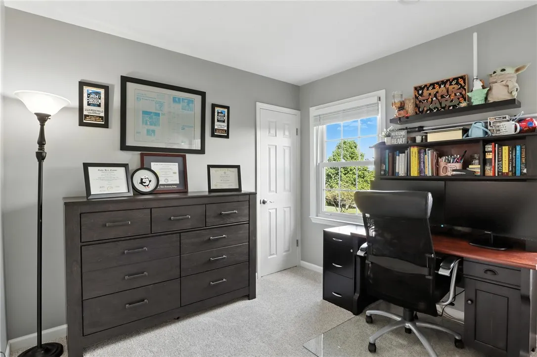 12 Calman Place, Canandaigua City, New York 14424, Canandaigua City, New York 14424, 3 Bedrooms Bedrooms, 6 Rooms Rooms,1 BathroomBathrooms,Residential,For Sale,12 Calman Place, Canandaigua City, New York 14424,0,R1636272