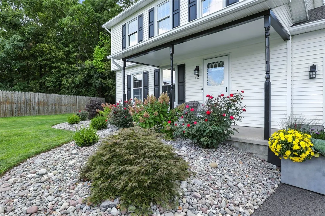 12 Calman Place, Canandaigua City, New York 14424, Canandaigua City, New York 14424, 3 Bedrooms Bedrooms, 6 Rooms Rooms,1 BathroomBathrooms,Residential,For Sale,12 Calman Place, Canandaigua City, New York 14424,0,R1636272
