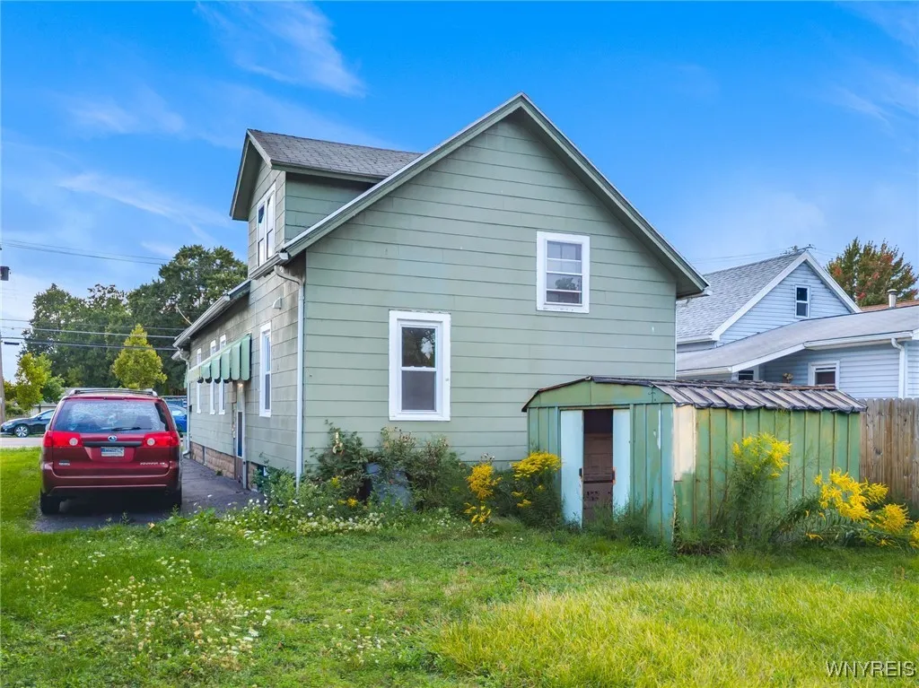 381 Young Street, Tonawanda, New York 14150, Tonawanda, New York 14150, 3 Bedrooms Bedrooms, 6 Rooms Rooms,1 BathroomBathrooms,Residential,For Sale,381 Young Street, Tonawanda, New York 14150,0,B1636358