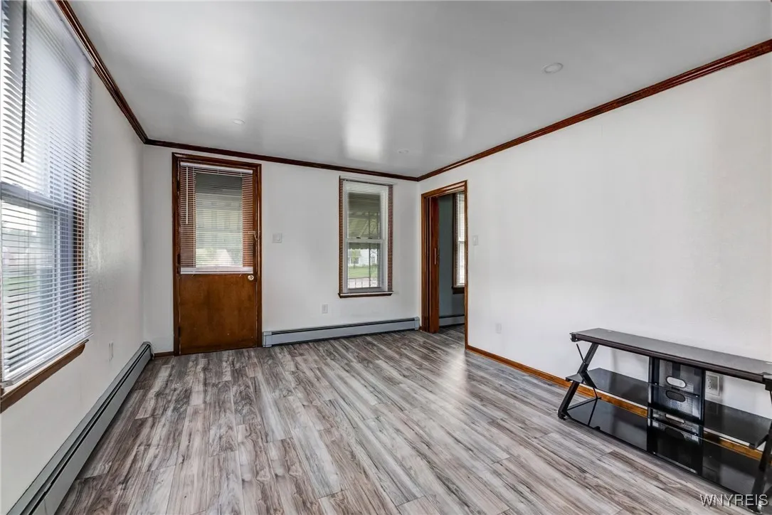 381 Young Street, Tonawanda, New York 14150, Tonawanda, New York 14150, 3 Bedrooms Bedrooms, 6 Rooms Rooms,1 BathroomBathrooms,Residential,For Sale,381 Young Street, Tonawanda, New York 14150,0,B1636358