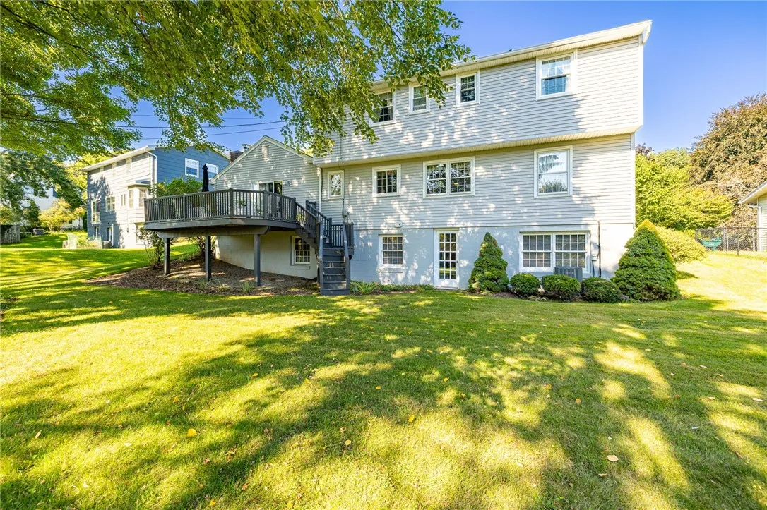 20 Chipping Ridge, Perinton, New York 14450, Perinton, New York 14450, 4 Bedrooms Bedrooms, 9 Rooms Rooms,2 BathroomsBathrooms,Residential,Closed,20 Chipping Ridge, Perinton, New York 14450,0,R1635458