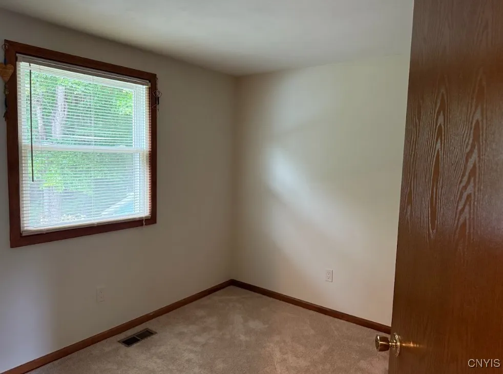 5 Ironwood Drive, Schroeppel, New York 13132, Schroeppel, New York 13132, 4 Bedrooms Bedrooms, 11 Rooms Rooms,1 BathroomBathrooms,Residential,For Sale,5 Ironwood Drive, Schroeppel, New York 13132,0,S1636314