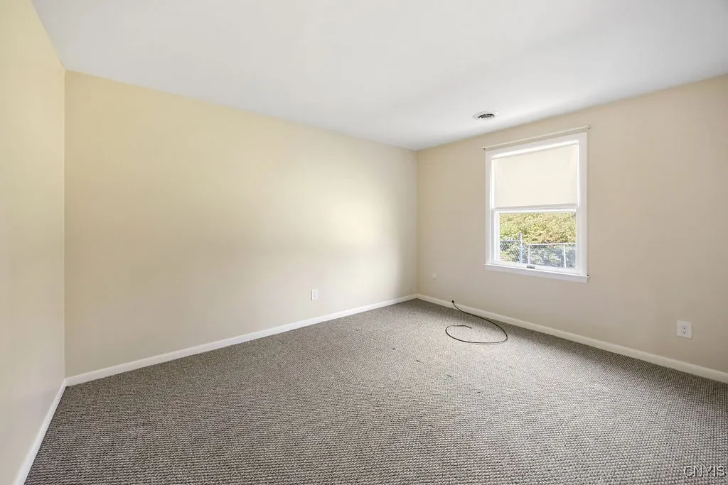 8839 English Road, Cicero, New York 13029, Cicero, New York 13029, 3 Bedrooms Bedrooms, 6 Rooms Rooms,1 BathroomBathrooms,Residential Lease,For Rent,8839 English Road, Cicero, New York 13029,0,S1636185