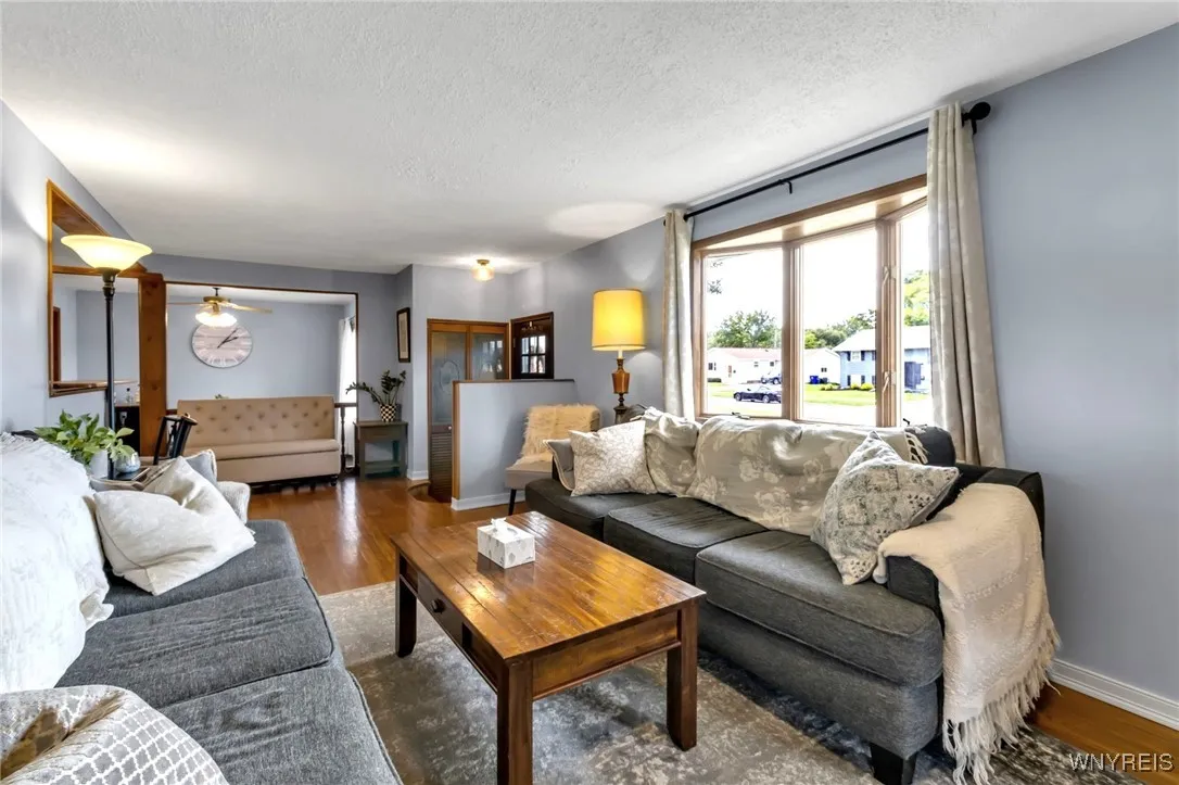 82 Bernice Drive, West Seneca, New York 14224, West Seneca, New York 14224, 3 Bedrooms Bedrooms, 7 Rooms Rooms,1 BathroomBathrooms,Residential,For Sale,82 Bernice Drive, West Seneca, New York 14224,0,B1636430