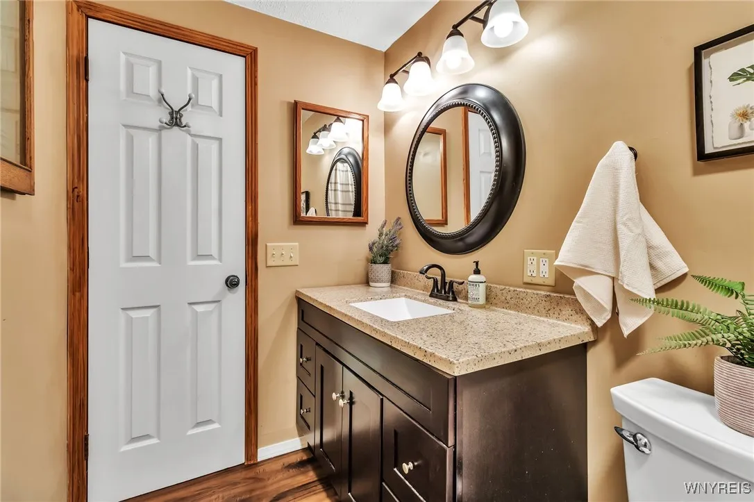 82 Bernice Drive, West Seneca, New York 14224, West Seneca, New York 14224, 3 Bedrooms Bedrooms, 7 Rooms Rooms,1 BathroomBathrooms,Residential,For Sale,82 Bernice Drive, West Seneca, New York 14224,0,B1636430