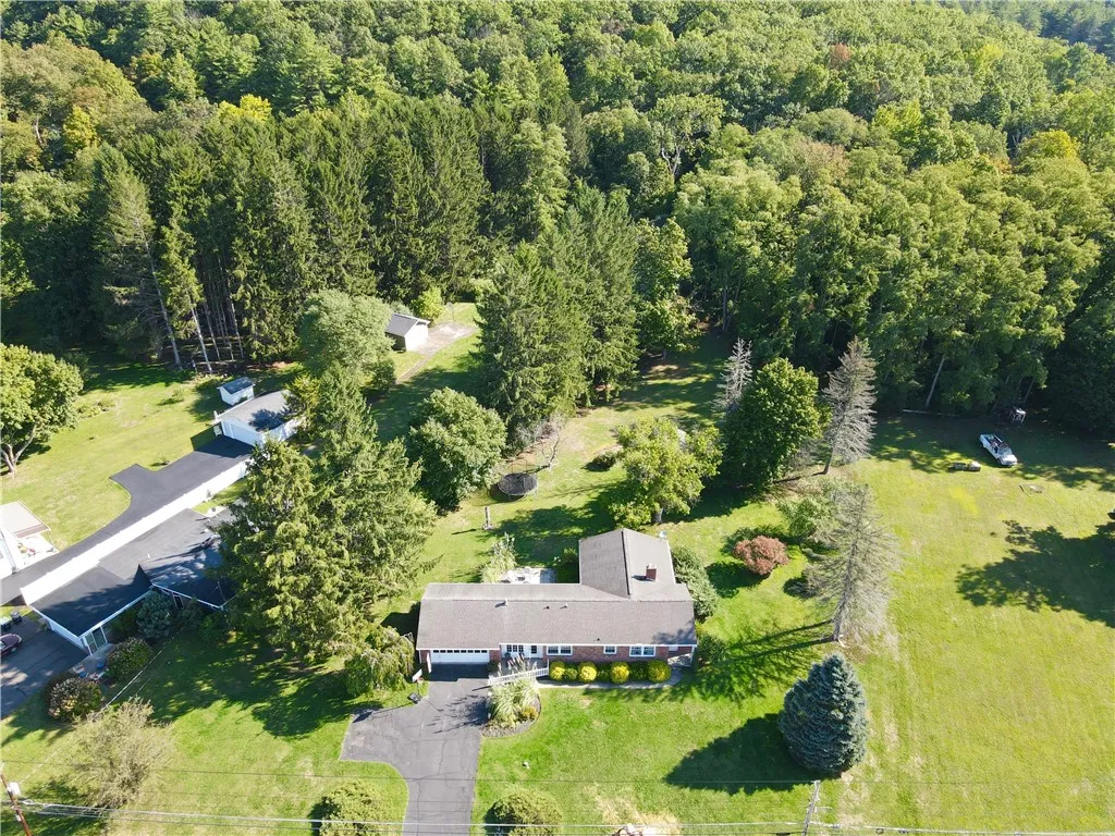 170 Hillview Drive, Big Flats, New York 14814, Big Flats, New York 14814, 3 Bedrooms Bedrooms, 9 Rooms Rooms,2 BathroomsBathrooms,Residential,For Sale,170 Hillview Drive, Big Flats, New York 14814,0,R1636449