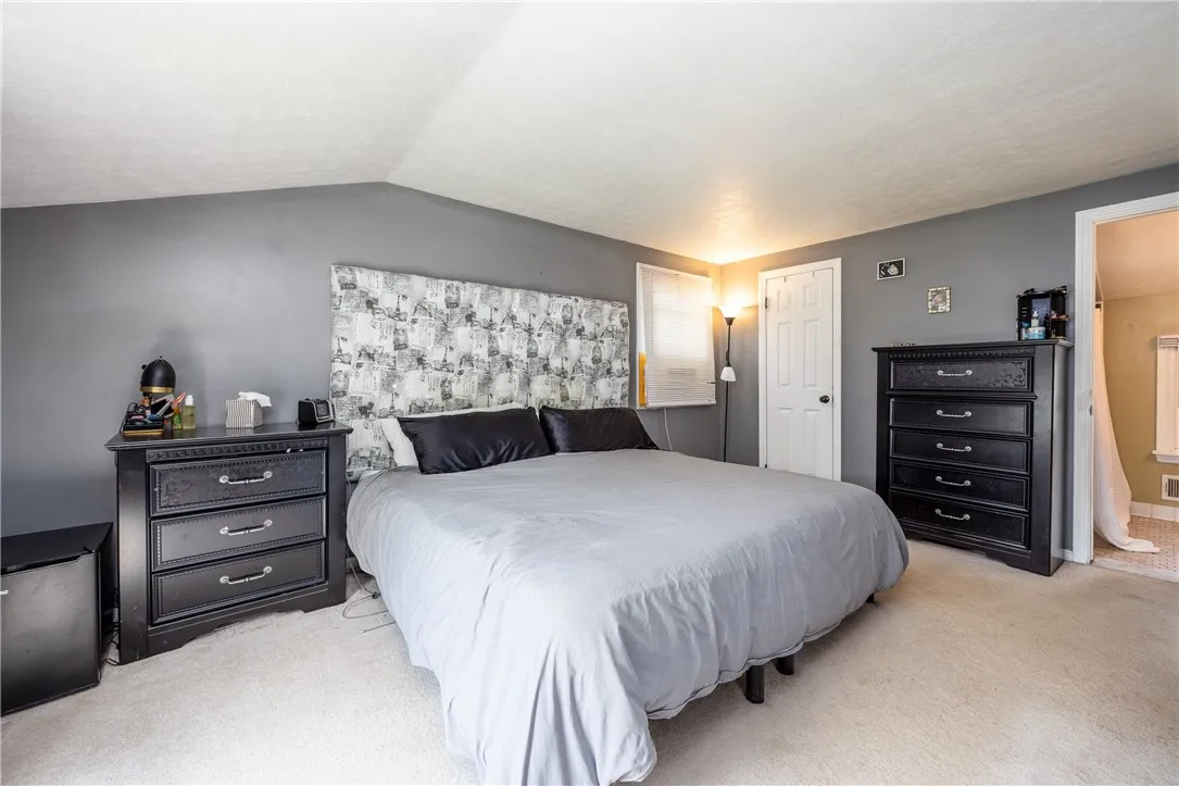 24 Weatherwood Lane, Chili, New York 14624, Chili, New York 14624, 3 Bedrooms Bedrooms, 7 Rooms Rooms,2 BathroomsBathrooms,Residential,For Sale,24 Weatherwood Lane, Chili, New York 14624,0,R1636261