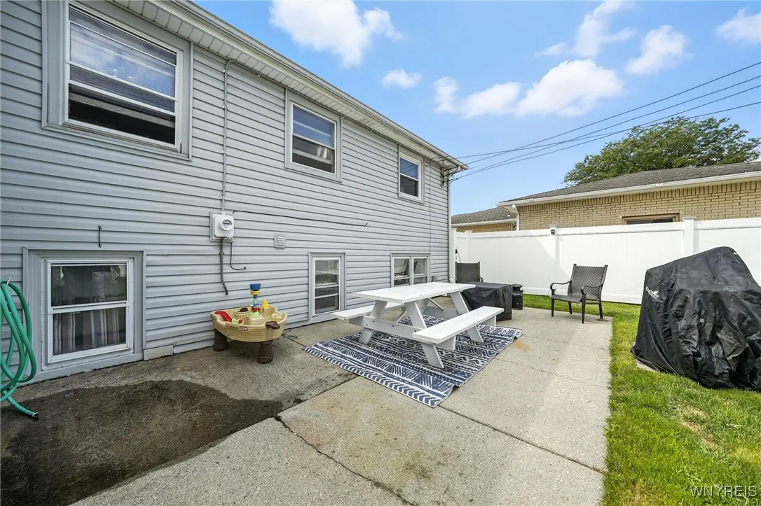 226 Temple Drive, Cheektowaga, New York 14225, Cheektowaga, New York 14225, 4 Bedrooms Bedrooms, 7 Rooms Rooms,2 BathroomsBathrooms,Residential,Closed,226 Temple Drive, Cheektowaga, New York 14225,0,B1636095