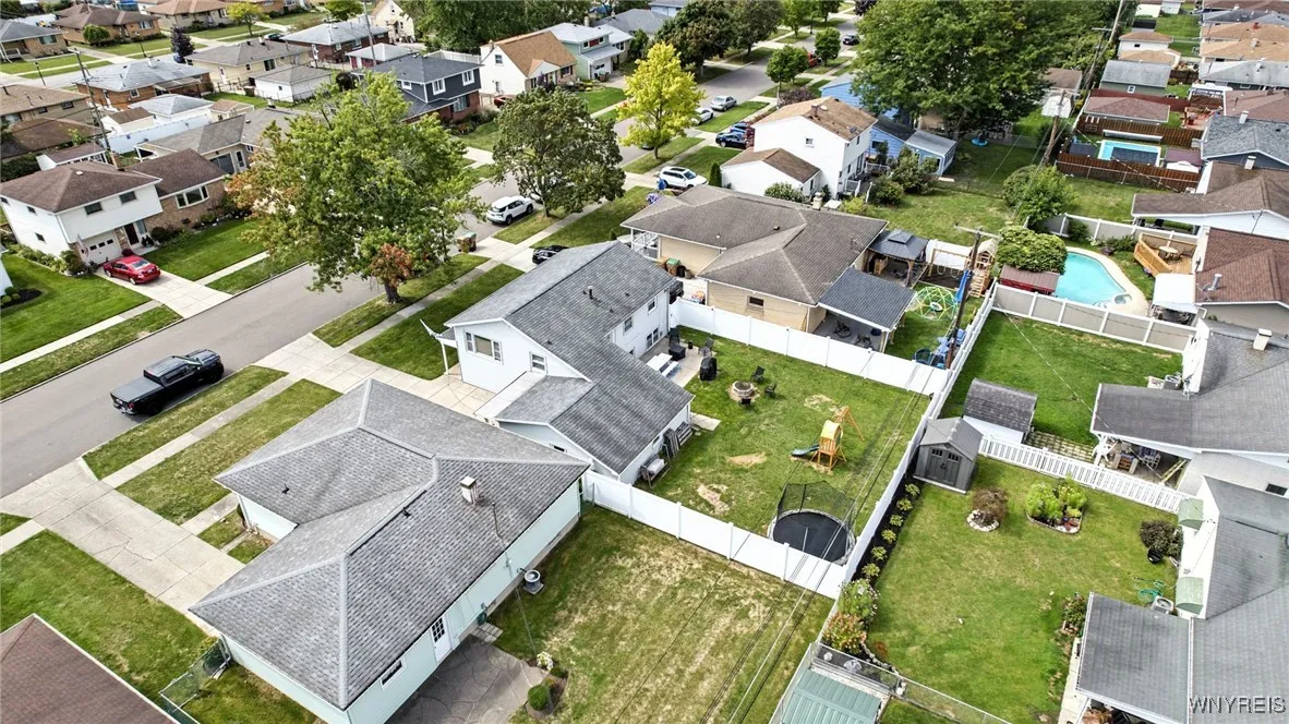 226 Temple Drive, Cheektowaga, New York 14225, Cheektowaga, New York 14225, 4 Bedrooms Bedrooms, 7 Rooms Rooms,2 BathroomsBathrooms,Residential,Closed,226 Temple Drive, Cheektowaga, New York 14225,0,B1636095