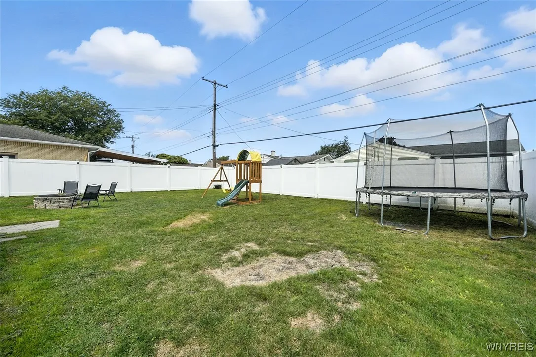 226 Temple Drive, Cheektowaga, New York 14225, Cheektowaga, New York 14225, 4 Bedrooms Bedrooms, 7 Rooms Rooms,2 BathroomsBathrooms,Residential,Closed,226 Temple Drive, Cheektowaga, New York 14225,0,B1636095