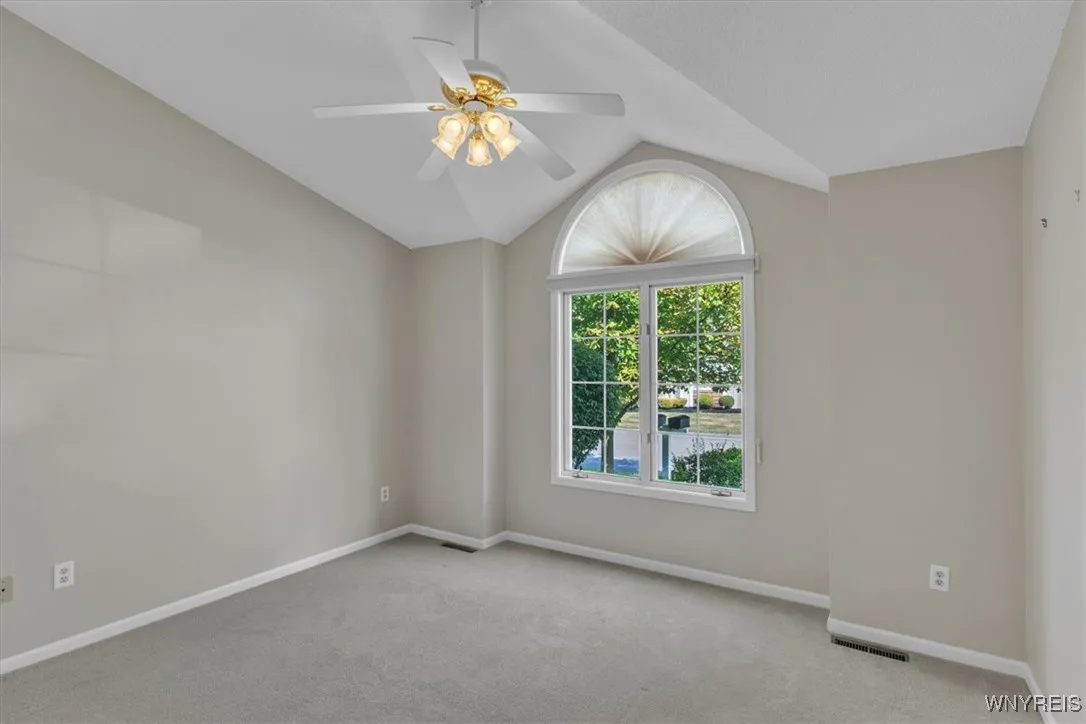 40 Spicebush Lane, Amherst, New York 14221, Amherst, New York 14221, 2 Bedrooms Bedrooms, 7 Rooms Rooms,2 BathroomsBathrooms,Residential,For Sale,40 Spicebush Lane, Amherst, New York 14221,0,B1636438