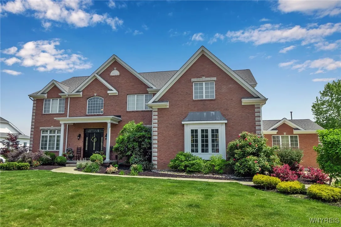 5657 Glen Iris Drive, Clarence, New York 14032, Clarence, New York 14032, 6 Bedrooms Bedrooms, 13 Rooms Rooms,5 BathroomsBathrooms,Residential,For Sale,5657 Glen Iris Drive, Clarence, New York 14032,0,B1636265