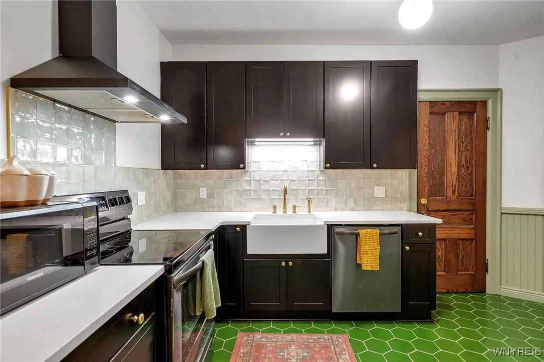 359 Lafayette Avenue, Buffalo, New York 14213, Buffalo, New York 14213, 7 Bedrooms Bedrooms, ,2 BathroomsBathrooms,Residential,For Sale,359 Lafayette Avenue, Buffalo, New York 14213,0,B1636065