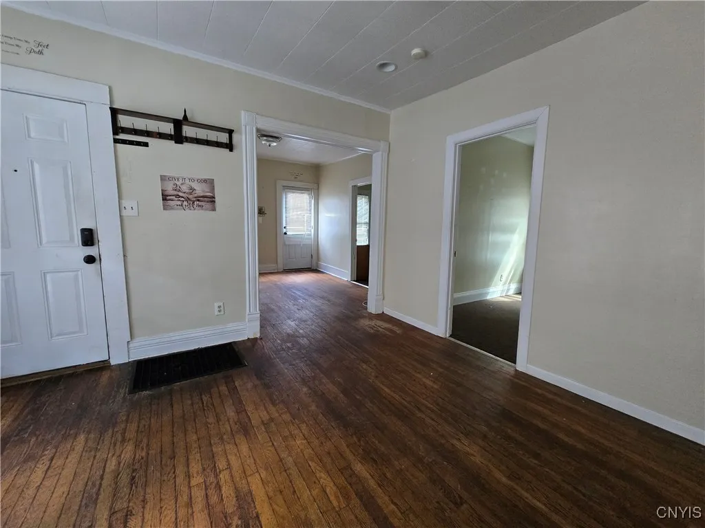 210 Duane Street, Syracuse, New York 13207, Syracuse, New York 13207, 3 Bedrooms Bedrooms, 6 Rooms Rooms,1 BathroomBathrooms,Residential,For Sale,210 Duane Street, Syracuse, New York 13207,0,S1636516