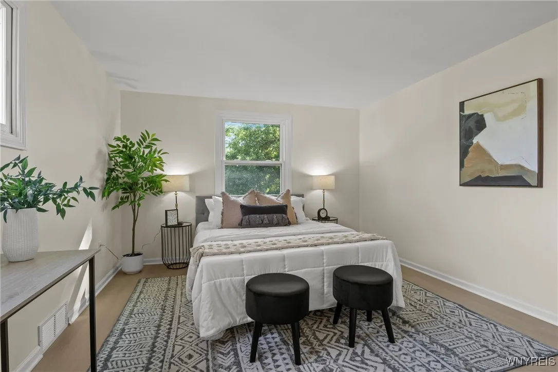125 Sudbury Lane, Amherst, New York 14221, Amherst, New York 14221, 4 Bedrooms Bedrooms, 5 Rooms Rooms,2 BathroomsBathrooms,Residential,For Sale,125 Sudbury Lane, Amherst, New York 14221,0,B1636525