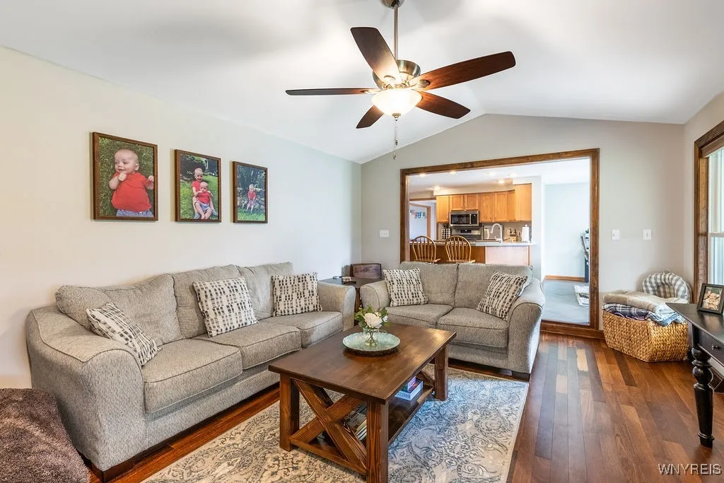 Vaulted ceilings and ceiling fan