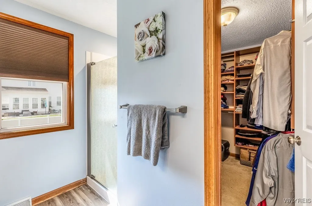 Ensuite bath and walk-in closet