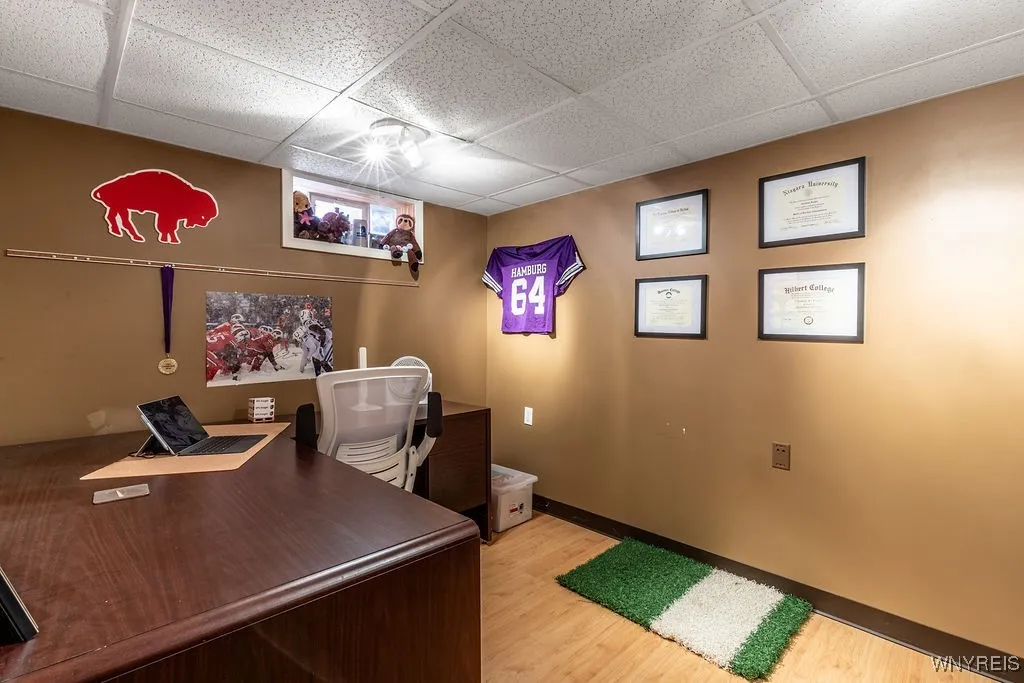 Bonus office space in basement