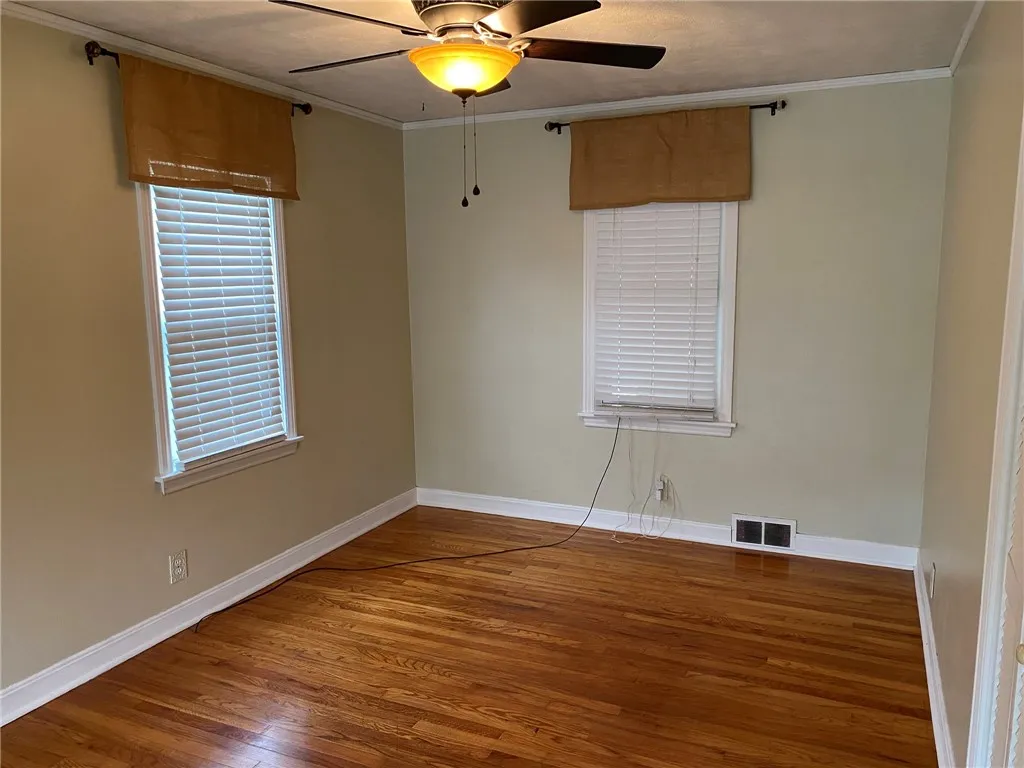 1838 West Water Street, Elmira, New York 14905, Elmira, New York 14905, 3 Bedrooms Bedrooms, 9 Rooms Rooms,2 BathroomsBathrooms,Residential,For Sale,1838 West Water Street, Elmira, New York 14905,0,R1635982