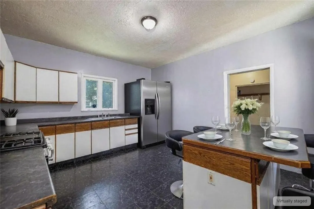 947 Clifford Ave, Rochester, New York 14621, Rochester, New York 14621, 3 Bedrooms Bedrooms, 6 Rooms Rooms,1 BathroomBathrooms,Residential,For Sale,947 Clifford Ave, Rochester, New York 14621,0,R1636109