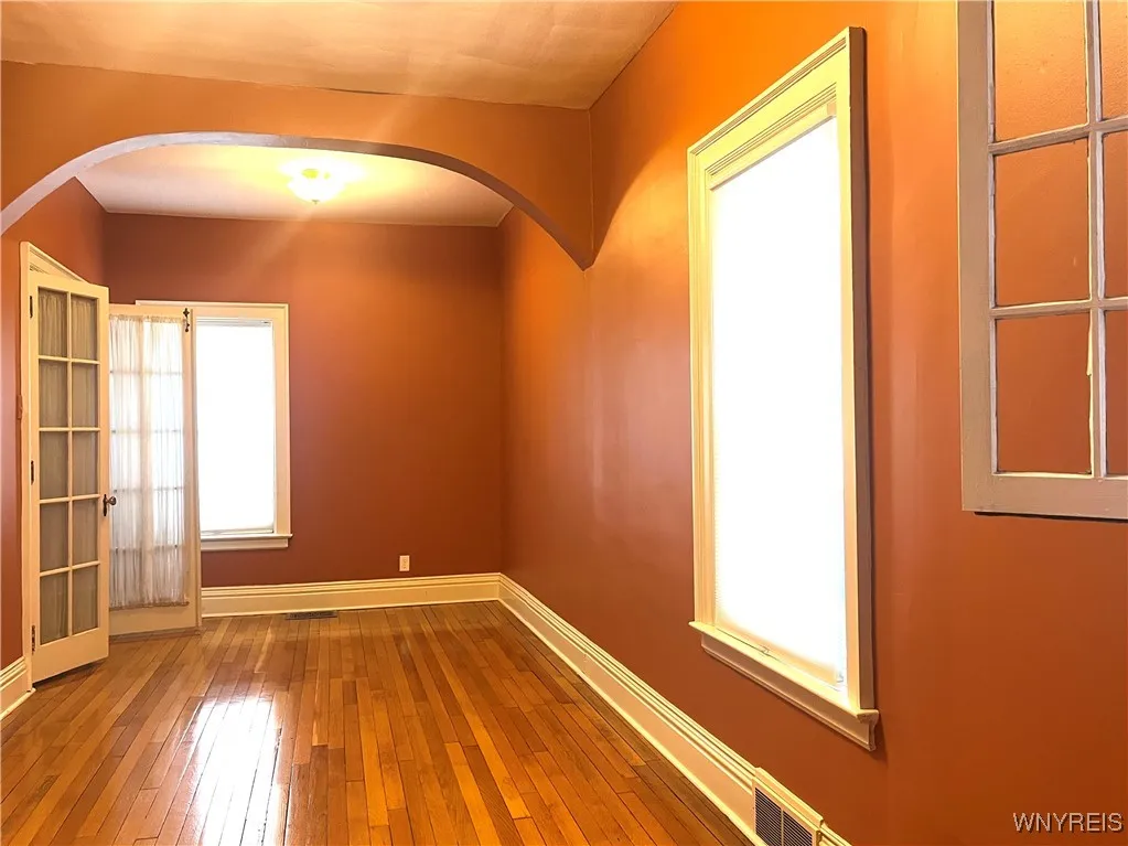 411 Norwood Avenue, Buffalo, New York 14222, Buffalo, New York 14222, 2 Bedrooms Bedrooms, 6 Rooms Rooms,2 BathroomsBathrooms,Residential Lease,For Rent,411 Norwood Avenue, Buffalo, New York 14222,0,B1636566