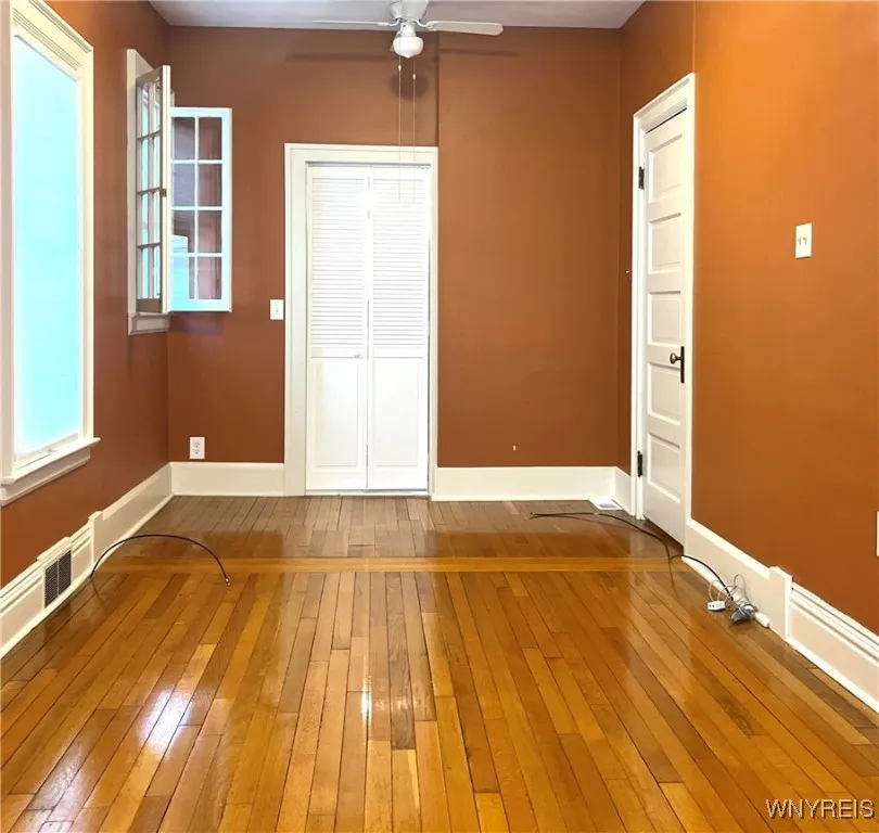 411 Norwood Avenue, Buffalo, New York 14222, Buffalo, New York 14222, 2 Bedrooms Bedrooms, 6 Rooms Rooms,2 BathroomsBathrooms,Residential Lease,For Rent,411 Norwood Avenue, Buffalo, New York 14222,0,B1636566