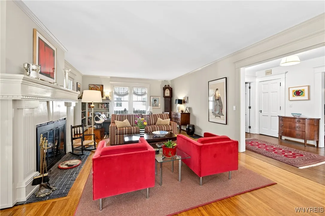 165 Summit Ave, Buffalo, New York 14214, Buffalo, New York 14214, 4 Bedrooms Bedrooms, 10 Rooms Rooms,2 BathroomsBathrooms,Residential,Closed,165 Summit Ave, Buffalo, New York 14214,0,B1636215