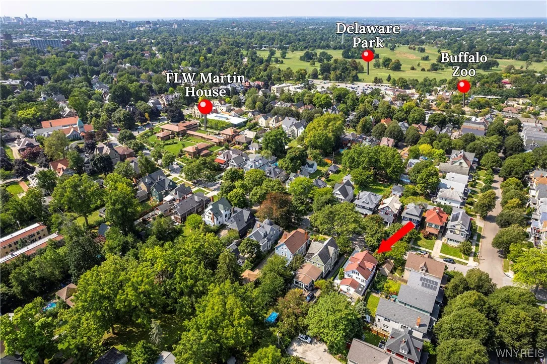 165 Summit Ave, Buffalo, New York 14214, Buffalo, New York 14214, 4 Bedrooms Bedrooms, 10 Rooms Rooms,2 BathroomsBathrooms,Residential,Closed,165 Summit Ave, Buffalo, New York 14214,0,B1636215