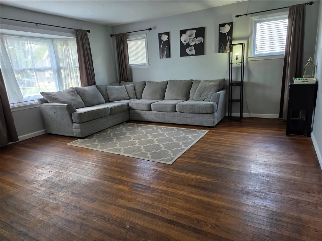 1009 Hulett Street, Horseheads, New York 14845, Horseheads, New York 14845, 4 Bedrooms Bedrooms, 7 Rooms Rooms,2 BathroomsBathrooms,Residential,For Sale,1009 Hulett Street, Horseheads, New York 14845,0,R1636601
