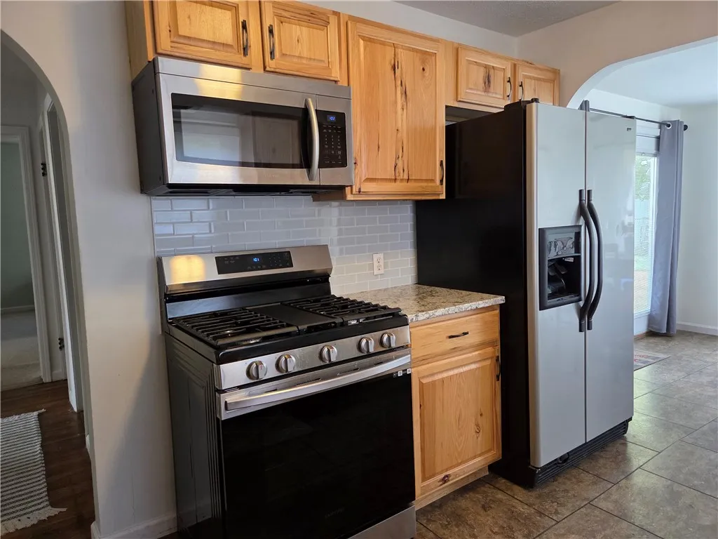 1009 Hulett Street, Horseheads, New York 14845, Horseheads, New York 14845, 4 Bedrooms Bedrooms, 7 Rooms Rooms,2 BathroomsBathrooms,Residential,For Sale,1009 Hulett Street, Horseheads, New York 14845,0,R1636601